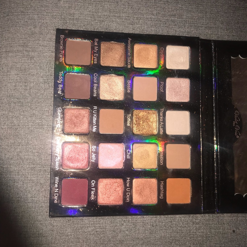 Violet Voss Holy Grail Palette